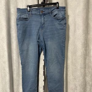 a.n.a. Mid Rise Skinny